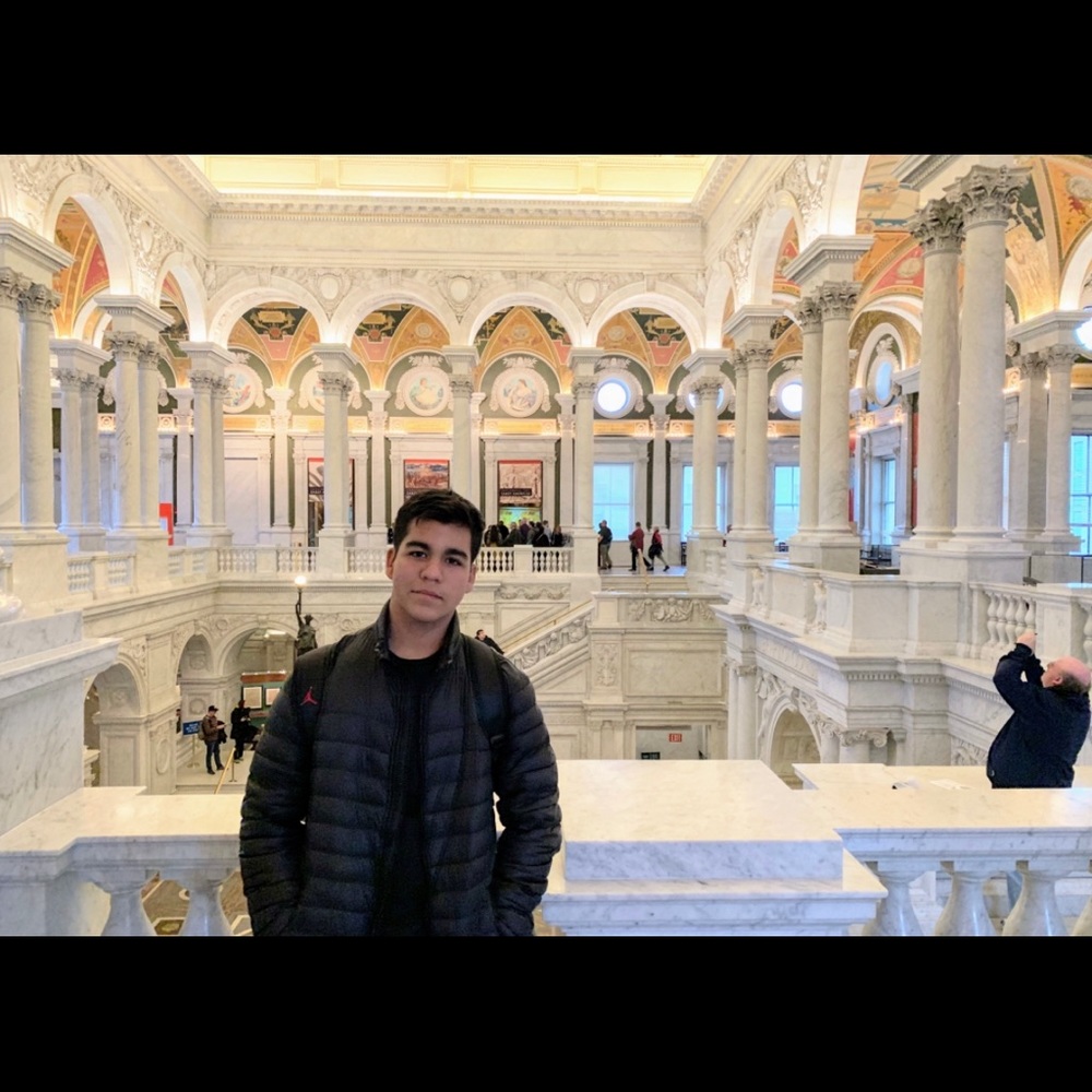 Meet your Posher, Maximus